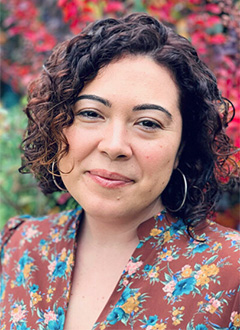 Carla España, Consulting Author