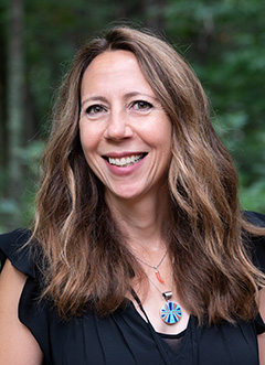 Gianna Cassetta, Consulting Author