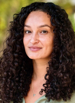 Luz Yadira Herrera, Consulting Author